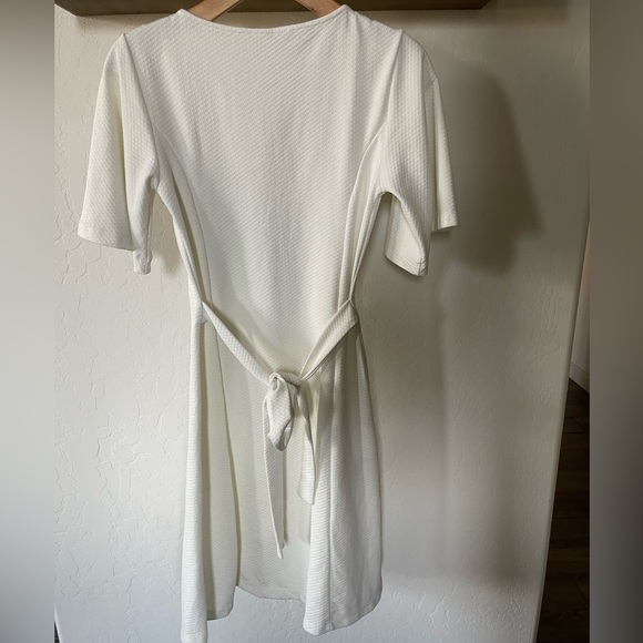 Asos White Feminine Dress with Cute Brown Button Details through front, Size 4•• - Picture 6 of 10